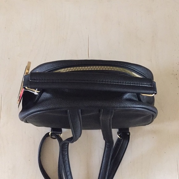 (Betsey Johnson) Quilted heart dome backpack - Picture 5 of 6